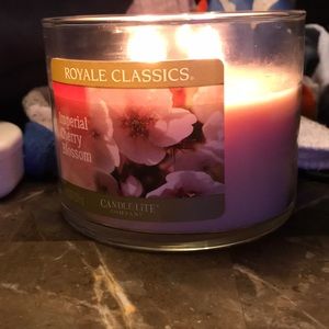 Meet your Posher, Leslie